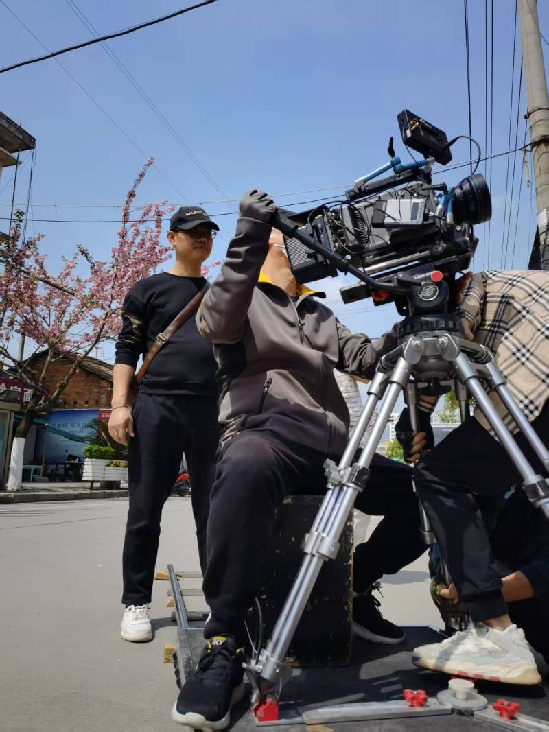 太湖县广告片拍摄：快消品牌爆款之选，网感内容适配社媒传播！